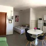Mira Trogir